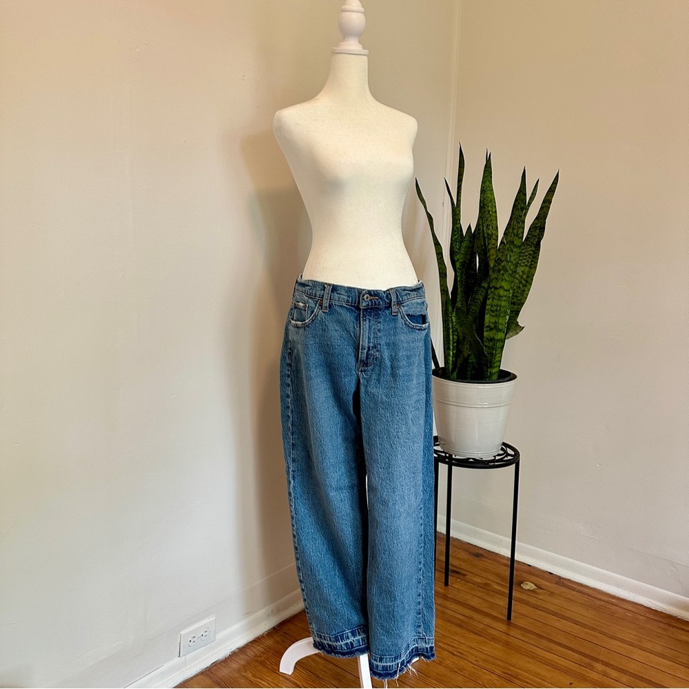 Abercrombie & Fitch Women's Light Blue Boyfriend Jeans
